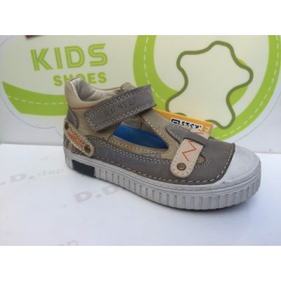   D.D. Step nagyfiú szandálcipő. "warning" feliratos - 33,34,36 - AKCIÓS