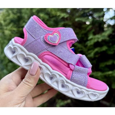   SKECHERS lány pillekönnyű VILLOGÓS heart light tépőzáras lila szandál, 31-34 ! ÚJ KOLLEKCIÓ! 