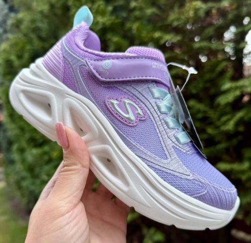 SKECHERS lány pillekönnyű VILLOGÓS lila sportcipő (on/off) sportcipő!! A legújabb modell!! 29,30,31,! ÚJ KOLLEKCIÓ! 
