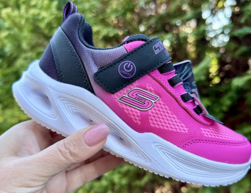 SKECHERS lány pillekönnyű villogós sportcipő (on/off) sportcipő!! A legújabb modell!! 32-es! ÚJ KOLLEKCIÓ! 