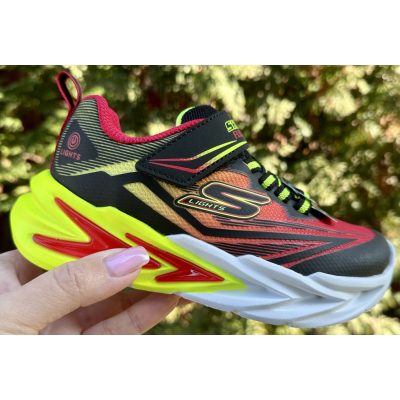   SKECHERS fiú pillekönnyű villogó sportcipő!! 27,29-32 ! ki/bekapcsolható! ÚJ KOLLEKCIÓ! AKCIÓS! 