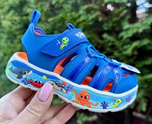 SKECHERS fiú pillekönnyű zárt orrú tengeres szandál, 26-os! ÚJ KOLLEKCIÓ! 