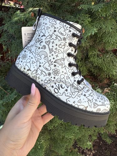 SKECHERS lány fekete-fehér bakancs! 31,32,34 ! ÚJ KOLLEKCIÓ!